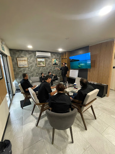 Grupo Fiat - oficinas Makaro