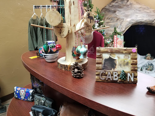 Mountain Vape Cave & Gifts Gallery - United States