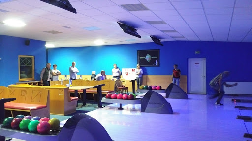 G8 Bistro Bowling - Thumbnail
