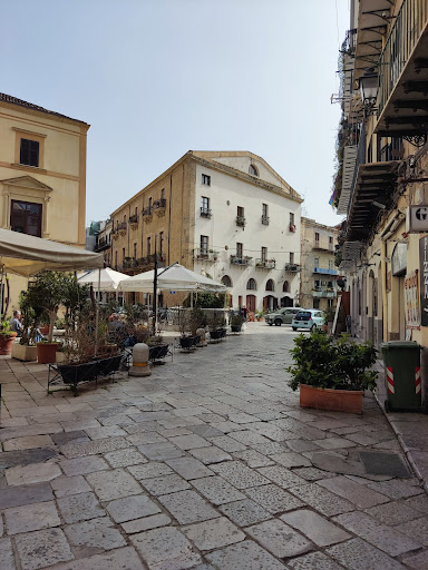Piazza Rivoluzione - Thumbnail