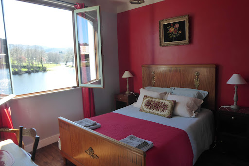 Photo de L’Hirondelle du Lac à Peyrat-le-Château (87470)