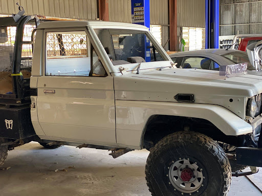 Townsville Mini Cost Body Repair - Thumbnail
