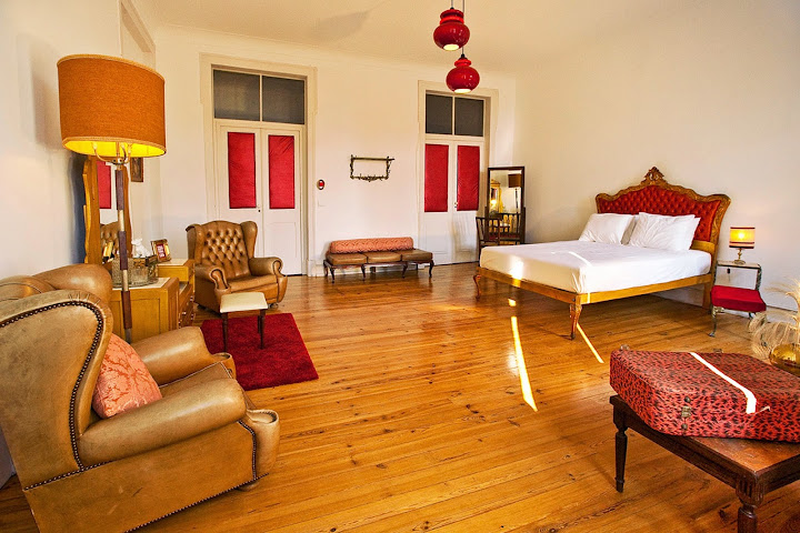 Lisbon Calling Hostel by null