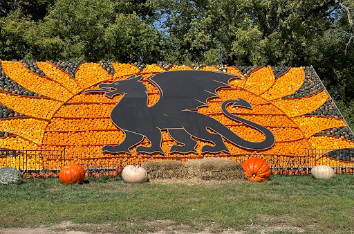Sever's Corn Maze & Farm Market Logo