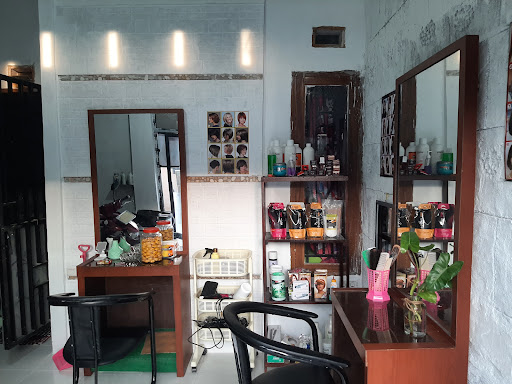 Nana Salon dan Kios Bilqis