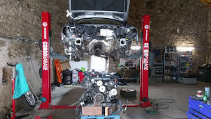 Photo n°21 de Garage RC AUTO à Saint-Genès-Champanelle (Garage automobile)