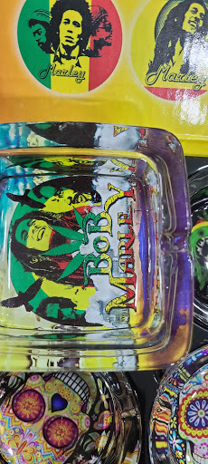 Pelham Manor Smoke Shop - Thumbnail