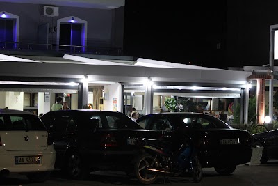 Hotel Dhima