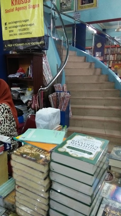 Book Store