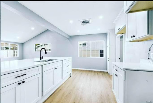 J&F building group Inc.