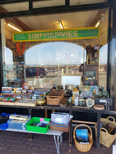 Rhos Point Antiques & Collectables - Thumbnail