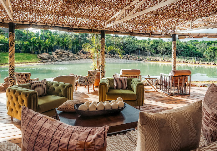 Hemingways Eden Residence by null