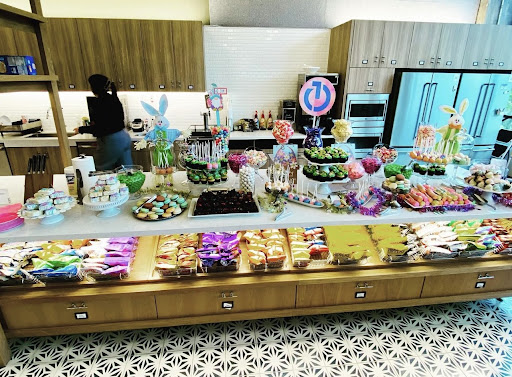 Hollywood Candy Girls Fun Foods Catering & Events - Thumbnail