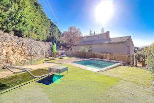 Photo n°3 de Stéphan ROUART Immobilier à Vernègues (Agence immobilière)