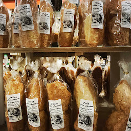 Photo n°33 de Galerie Vallis Clausa à Fontaine-de-Vaucluse (Artisanat)