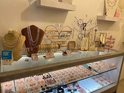Constanza joyería y accesorios
