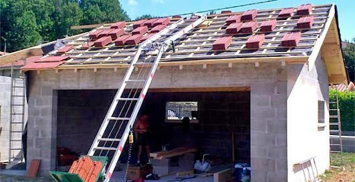 Pro Habitat 45, réparation toiture nettoyage démoussage gouttière hydrofuge inspection couverture artisan couvreur Loiret - Thumbnail