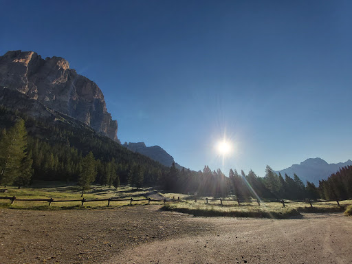 Passo Falzarego, 615 Parking - Thumbnail