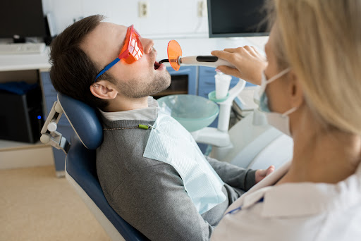 Our experienced team of periodontists offers a comprehensive approach to managing oral mucosal di…