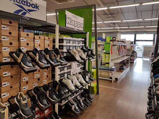 LA HALLE AUX CHAUSSURES BLOIS AUCHAN Gallery - France