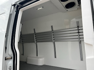 Photo n°18 de SARL SANDREA AUTO - VEHICULES FRIGORIFIQUES à Grasse (Concessionnaire automobile)