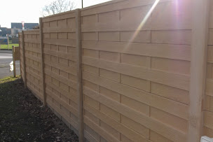 Photo n°19 de Atout Clotures à Crèvecoeur-le-Grand (Magasin de matériel pour clôtures)