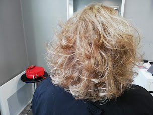 Photo n°20 de Avenue 73 à Clermont-Ferrand (Salon de coiffure)