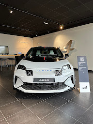 Photo n°22 de Alpine Store Strasbourg à Illkirch-Graffenstaden (Vendeur de voitures d'occasion)