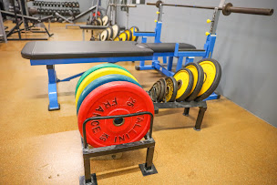 Photo n°2 de Stade Poitevin Haltérophilie Musculation à Buxerolles (Salle d'haltérophilie)