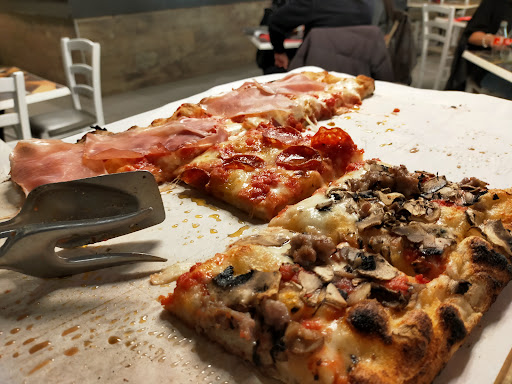 La Romantica Pizzeria - San Sisto, PG Gallery - Italy
