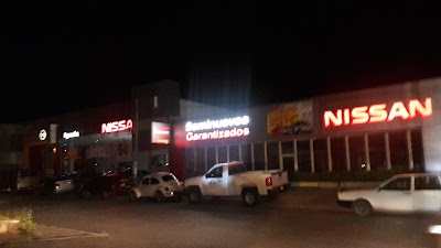 Photos of NISSAN Iguala