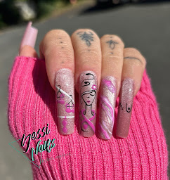 Photo n°24 de Yessi Nails Concept prothésiste ongulaire/cils/head spa/ Tatoueuse maquillage permanent à Chançay (Tatoueur)