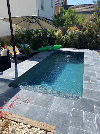 Photo de Piscines Desjoyaux à Achères (78260)