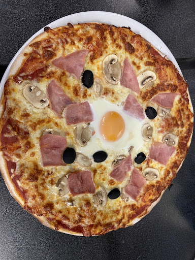 Pizza Millenium Logo