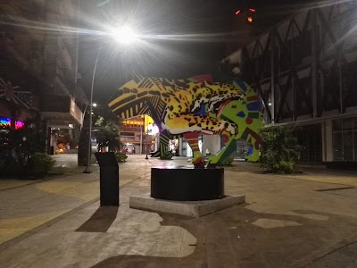 Photos of Monument to Chig&uuml;iro