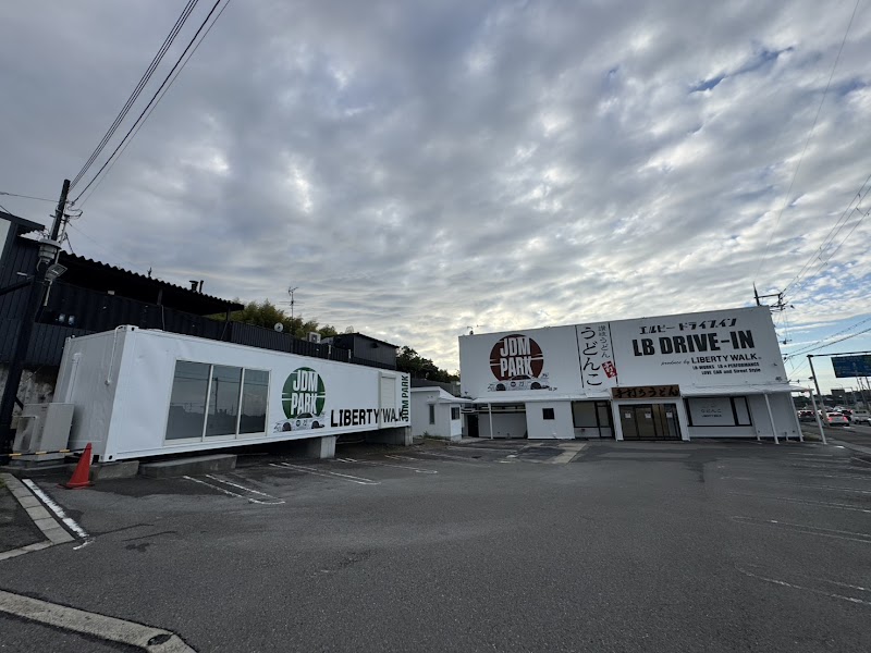 LIBERTY WALK 大阪 2号店 OSAKA 2nd / JDM PARK
