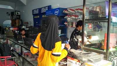 Photos of Mahalona Komputer