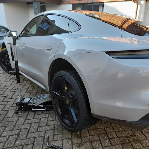Hometyre - Mobile Tyre Fitting West Sussex - Thumbnail