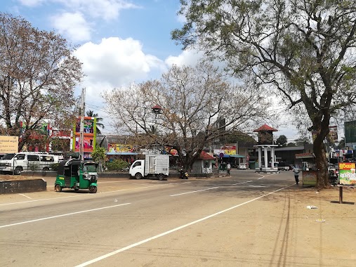 Madawachchiya Bus Stand, Author: Dilan Wijekoon