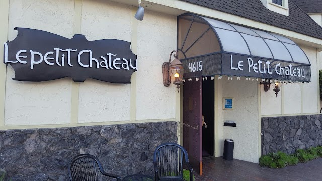 Le Petit Chateau
