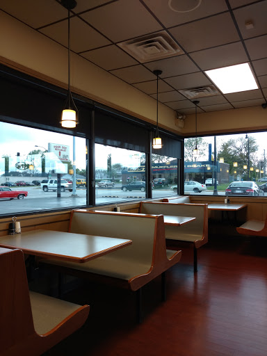 Poor Boy Restaurant - Visual