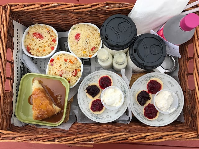 Lighthouse Picnics