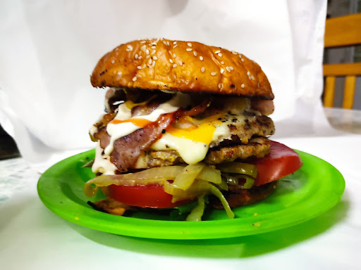 Chicharos Burguer - Thumbnail