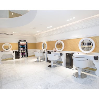 Pavati Glamour Salon, Author: Derbyline Joane Doromal