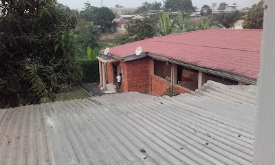 Photos of Mfou march&eacute;