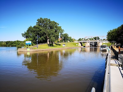 Waterford Harbor Visitor Center