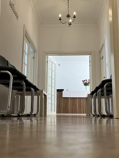 Kancelaria Notarialna Edyta Niemirska Agata Redlicka-Skupińska Notariusze s.c./ Notariusz Warszawa Centrum