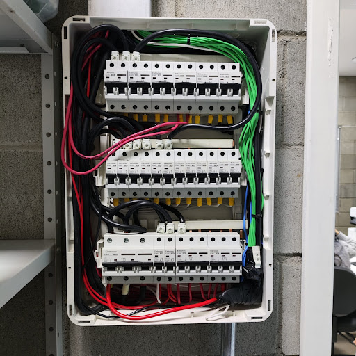 dieletro eletricista residencial