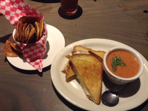 Catalina's Sports Bar & Grill - Thumbnail
