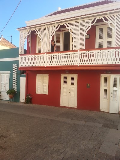Photos of V-Lodge